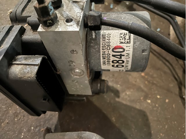 Блок управления АБС  58900C6840 HYUNDAI