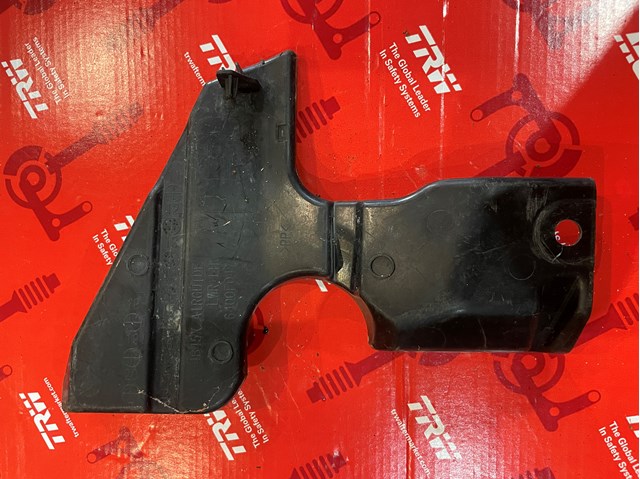 Нижний воздуховод радиатора 6400F047 MITSUBISHI