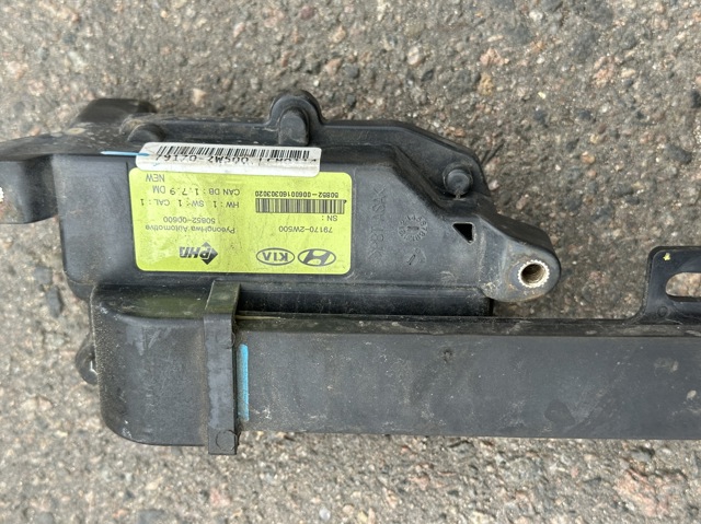 HYUNDAI 791702W500 Датчик защиты пешеходов (ЭБУ открытия капота) в наличии Черкассы