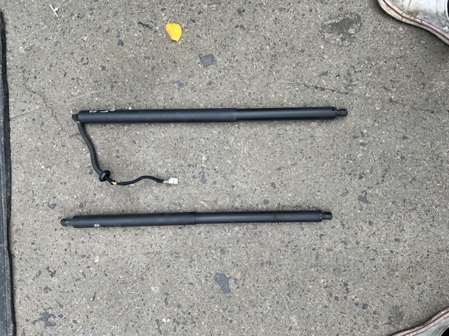 HYUNDAI 81841GI100 Амортизатор багажника в наличии Хмельницкий