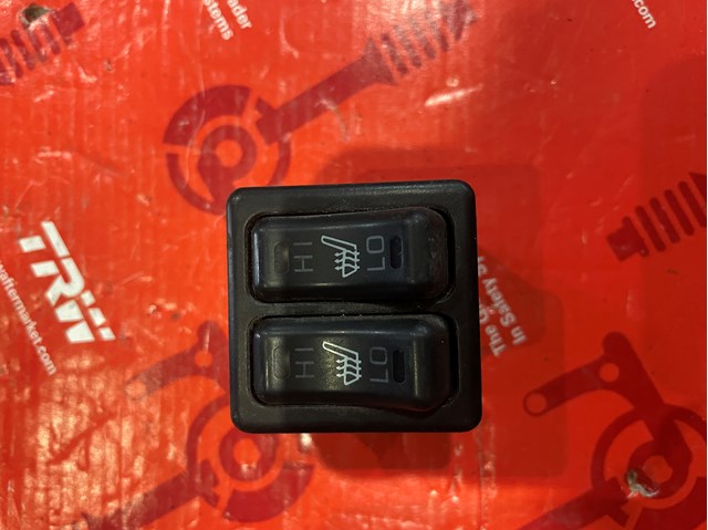 Кнопка вкл.обогрева сидения 8610A030 MITSUBISHI