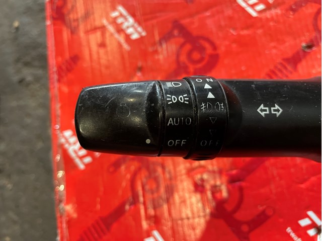 Переключатель подрулевой, левый 8614A067 MITSUBISHI