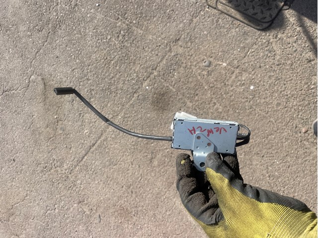 863000T040 TOYOTA Антенна купить в Киев