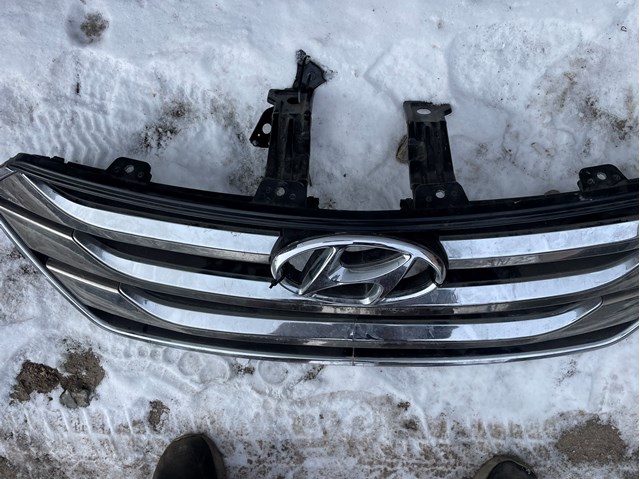 HYUNDAI 863512W000 Решетка радиатора в наличии Украина