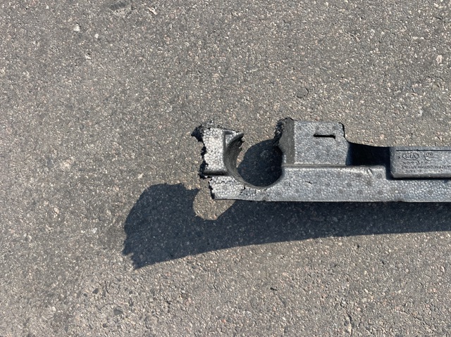 HYUNDAI 865202P510 Абсорбер переднего бампера в наличии Киев