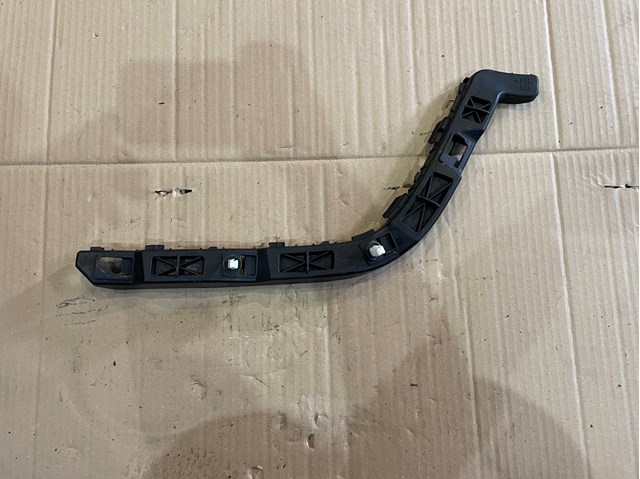 HYUNDAI 86662C5000 Кронштейн бампера заднего правый в наличии Ирпень