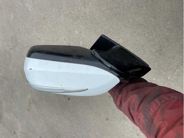 Левое боковое зеркало 876104Z005 HYUNDAI