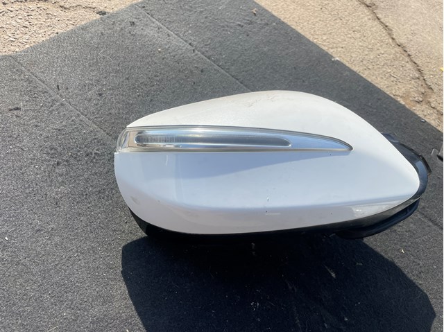 Правое боковое зеркало 876204Z005 HYUNDAI