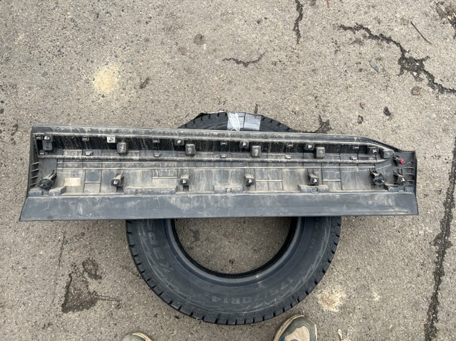 87721S2300 HYUNDAI Молдинг двери передней левой купить в Ирпень