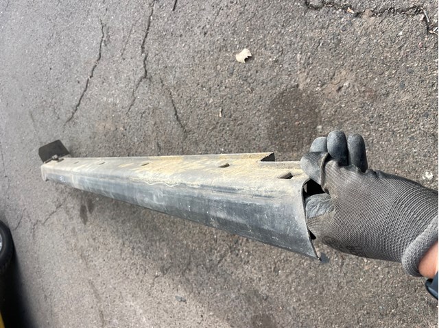 HYUNDAI 877514Z000 Накладка (молдинг) порога наружная левая в наличии Каменское