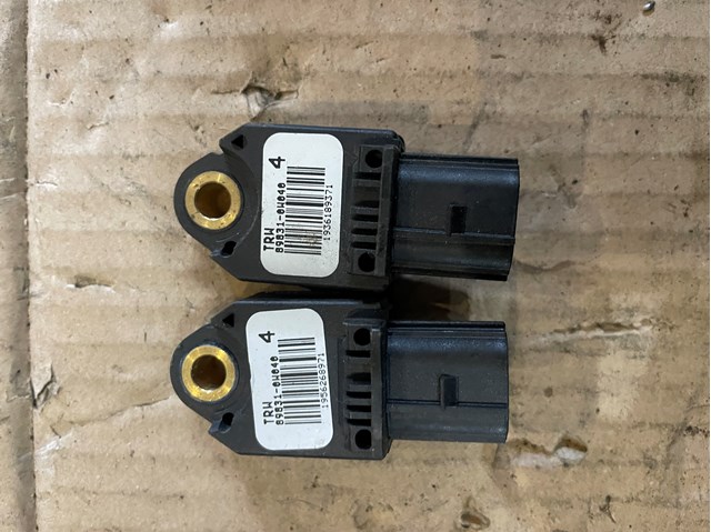Датчик Эйрбэг передний 898310W040 TOYOTA
