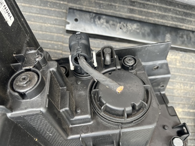 92101GI000 HYUNDAI Фара левая купить в Запорожье