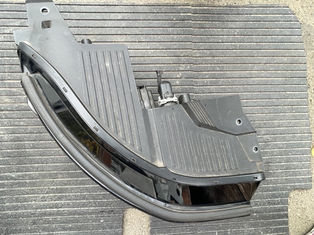 HYUNDAI 92102GI000 Правая фара в наличии Украина