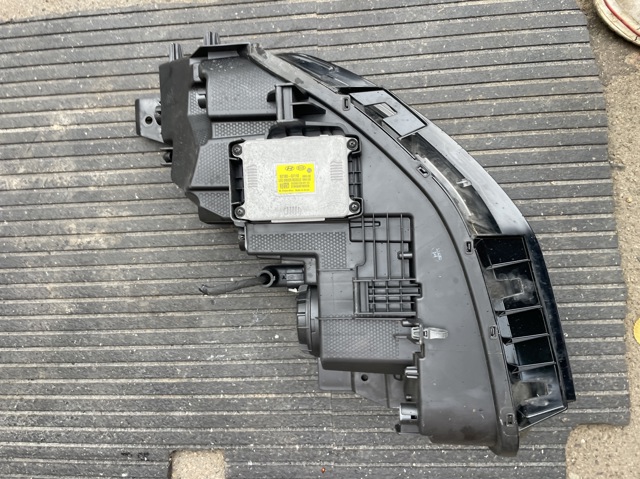 HYUNDAI 92102GI000 Фара правая в наличии Тернополь