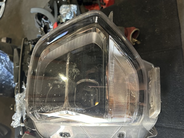 92102S1000 Правая фара купить Черкассы