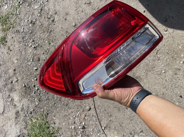 Задняя левая внешняя фара 92401C6000 HYUNDAI