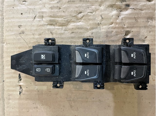 935702W515 HYUNDAI купить в Николаев