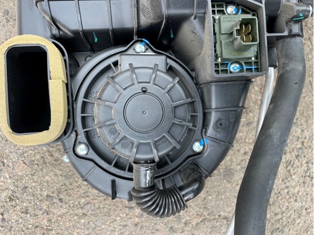 979452W000 HYUNDAI купить в Кривой Рог