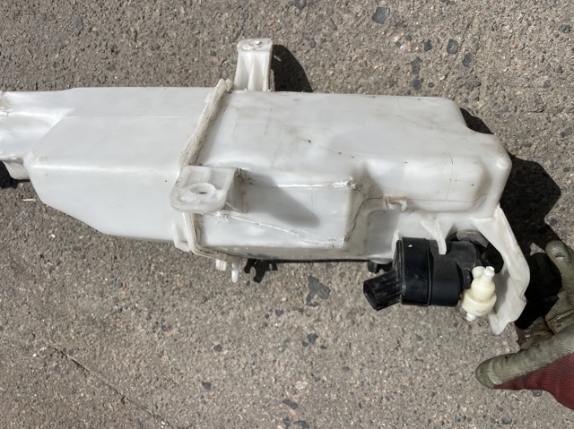 Бачок стеклоомывателя 98610S2000 HYUNDAI