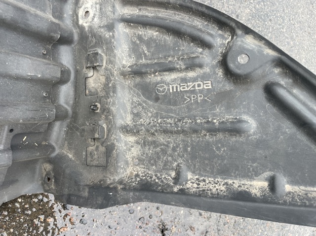 Локер передний левый D10E56140B MAZDA