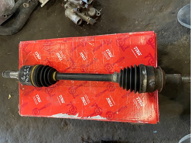 Полуось передняя левая FTB62560X MAZDA