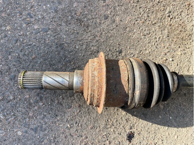 Полуось задняя, левая GD712560X MAZDA