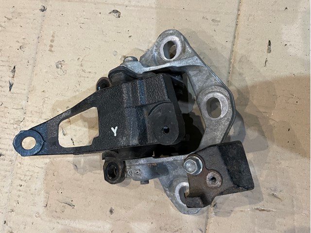 MAZDA KD453908YB в наличии Каменское