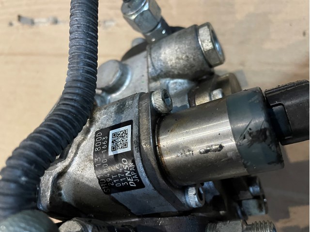 Насос топливный высокого давления SH0113800D MAZDA