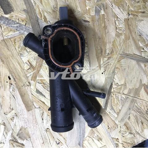 VAG 03L121131AA Фланец системы охлаждения в наличии Львов