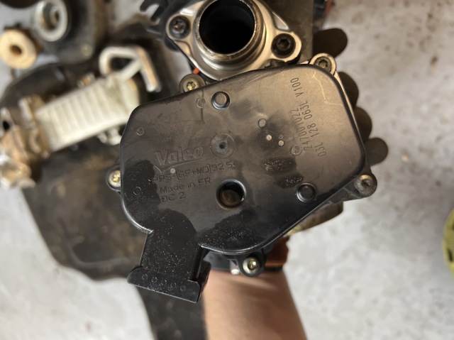 Заслонка воздушная 03L128063L VAG