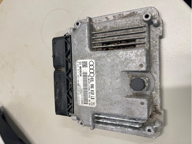Мозги двигателя 03L906018LB VAG