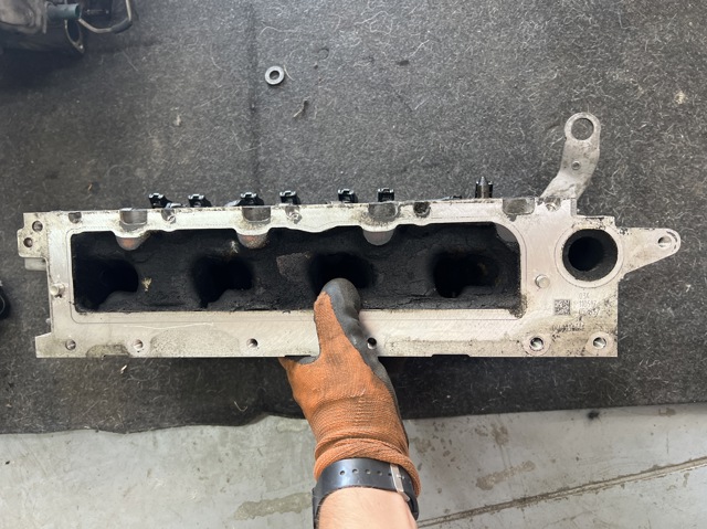 VAG 04L103064F Головка блока цилиндров (ГБЦ) в наличии Кривой Рог