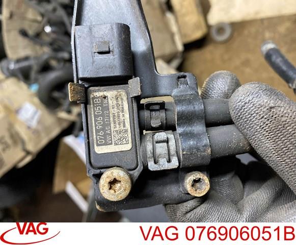 Датчик давления выхлопных газов 076906051B VAG