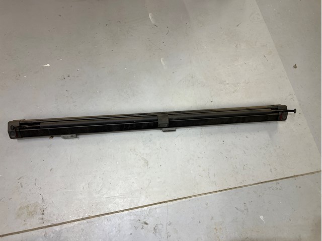 Каркасная шторка багажного отсека 3G9861691 VAG