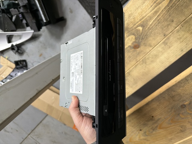 Радиоприемник 4G0035192H VAG