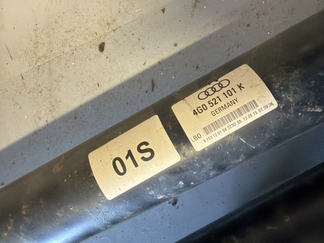 Карданный вал заднего моста 4G0521101K VAG
