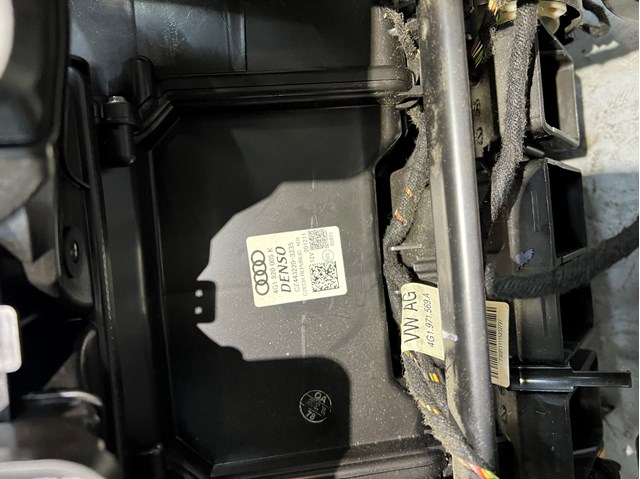VAG 4G1820005K в наличии Черкассы
