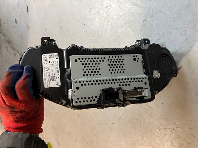 VAG 4G8920982M Панель приборов в наличии Одесса