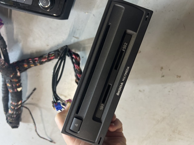 Автомагнитола Skoda Octavia 3 A7