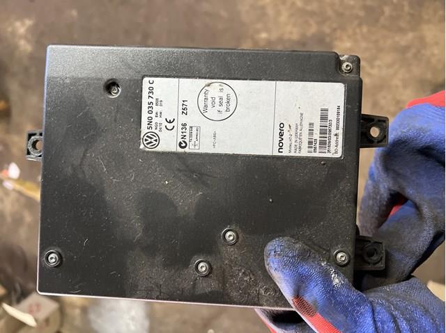 Блок управления мультимедийный 5N0035730C VAG