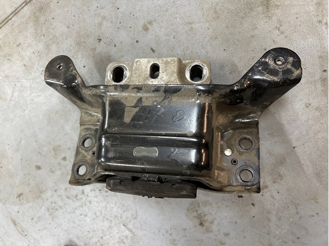 VAG 5Q0199555R Подушка трансмиссии (опора коробки передач) в наличии Павлоград