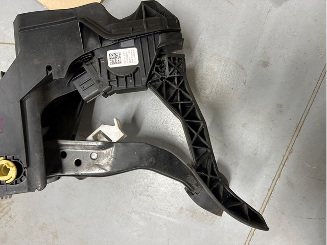 Педаль акселератора Volkswagen Golf ALLTRACK 7