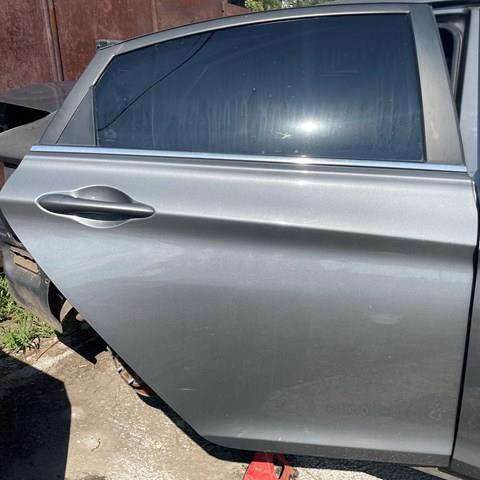 Дверь задняя в сборе 770043Q000 HYUNDAI