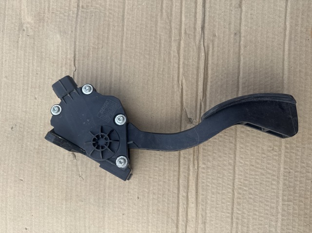 Педали газа 7811033101 TOYOTA