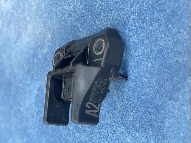Датчик Эйрбэг передний 8917330160 TOYOTA