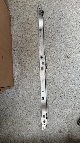 51647422285 BMW Верхняя рамка радиатора купить в Черновцы