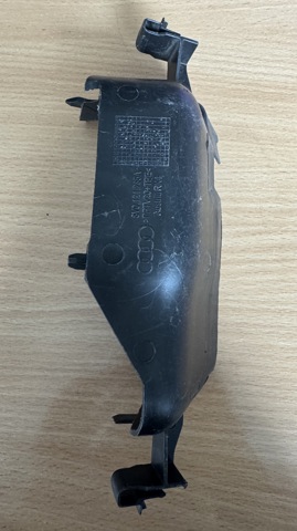 8V0121285A купить Чернигов