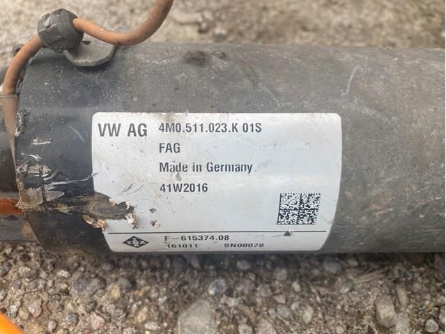 Стабилизатор задней подвески 4M0511023K VAG