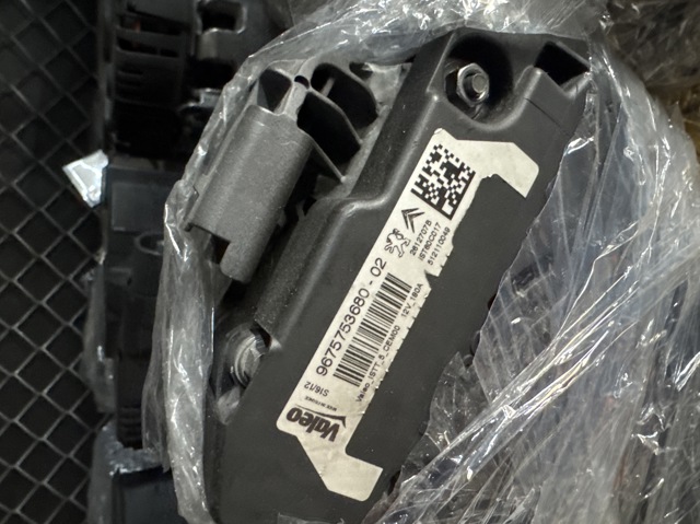 VALEO 9675753680 Генератор в наличии Ирпень