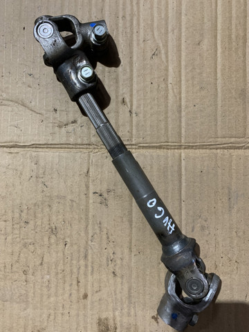 Вал рулевой колонки, нижний 452600H010 TOYOTA